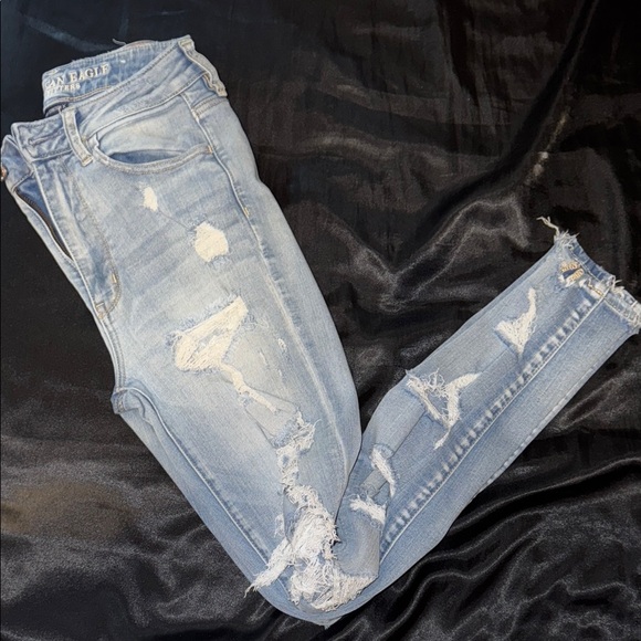 American Eagle Outfitters Light Blue Ripped Skinny Jeans - Picture 1 of 7